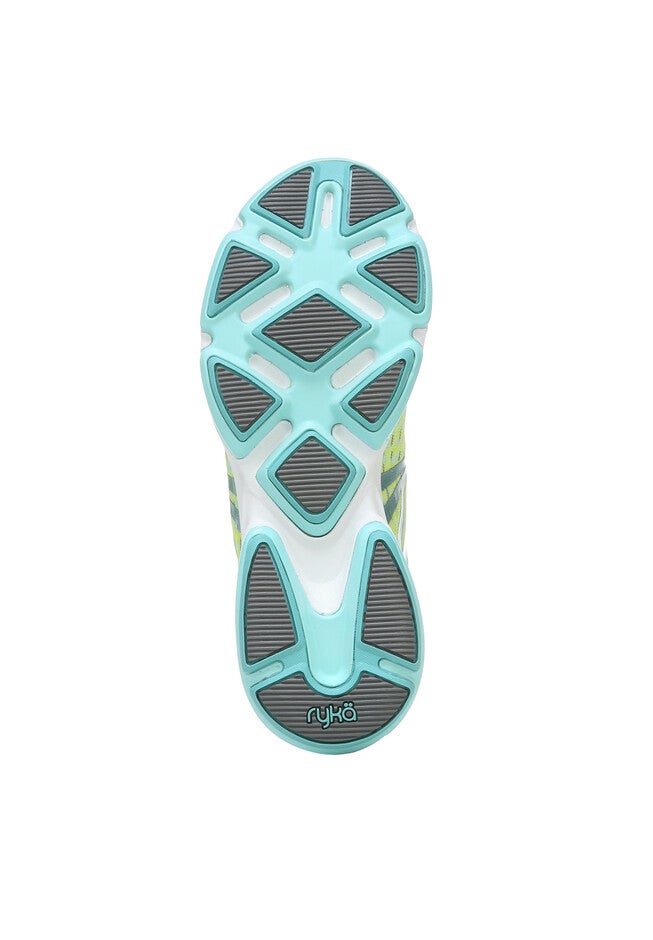 Devotion Plus 3 Walking Sneaker, , alternate image number null