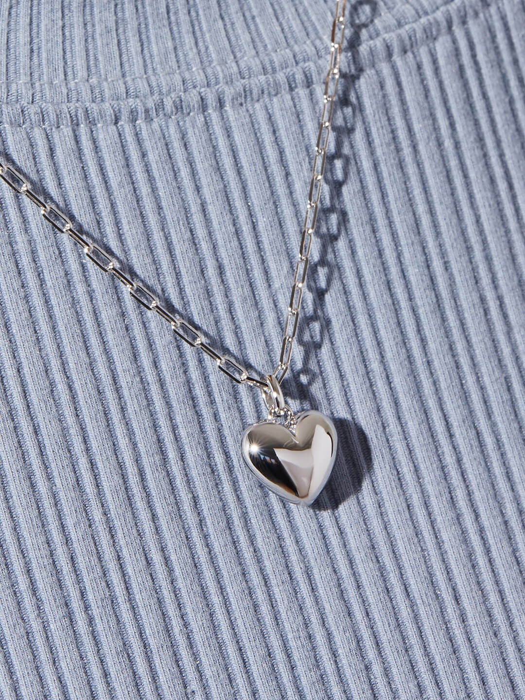 Lev Puffed Heart Necklace, SILVER, alternate image number 3
