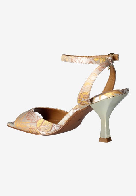 Vaarika Sandal, , on-hover image number null