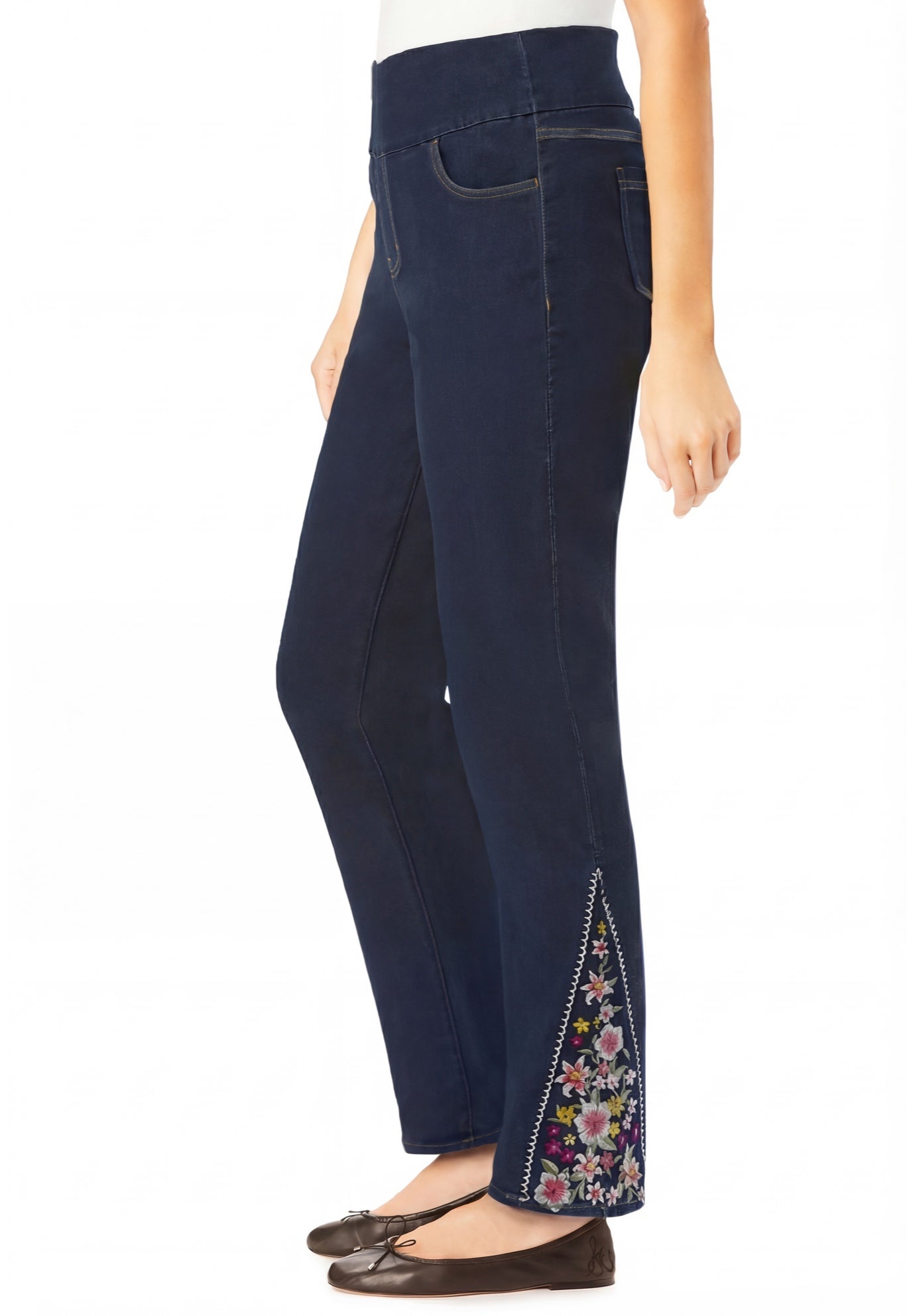 Smooth Waist Pull-On Flex Fit Straight-Leg Stretch Denim Jeans image number 5