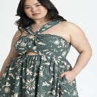 Crossing Straps Flare Maxi Dress image number null