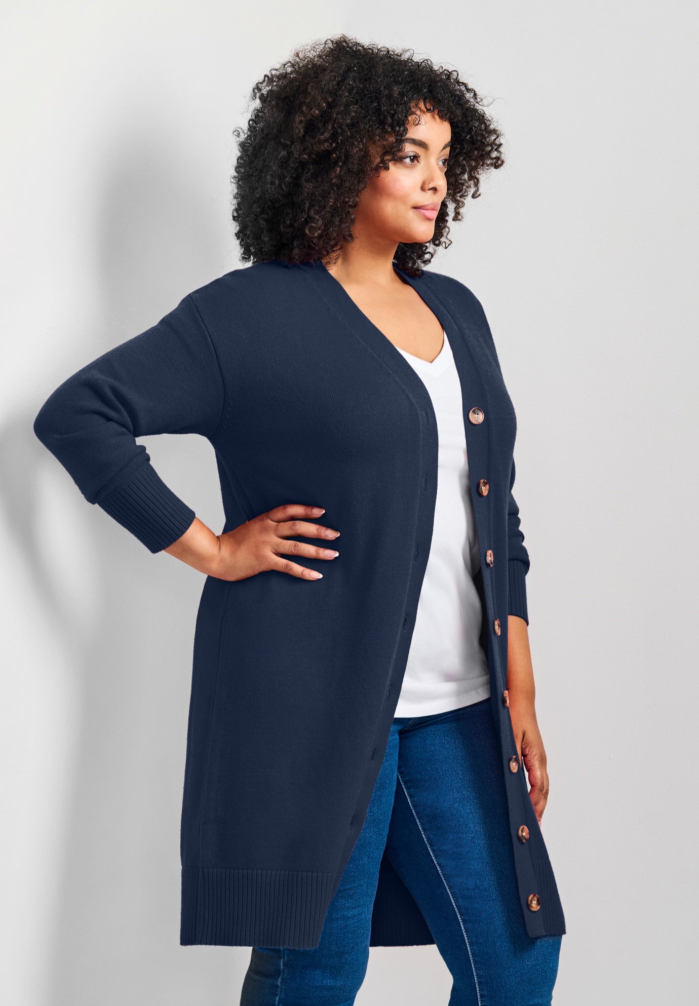 Mischa Boyfriend Cardigan image number 2