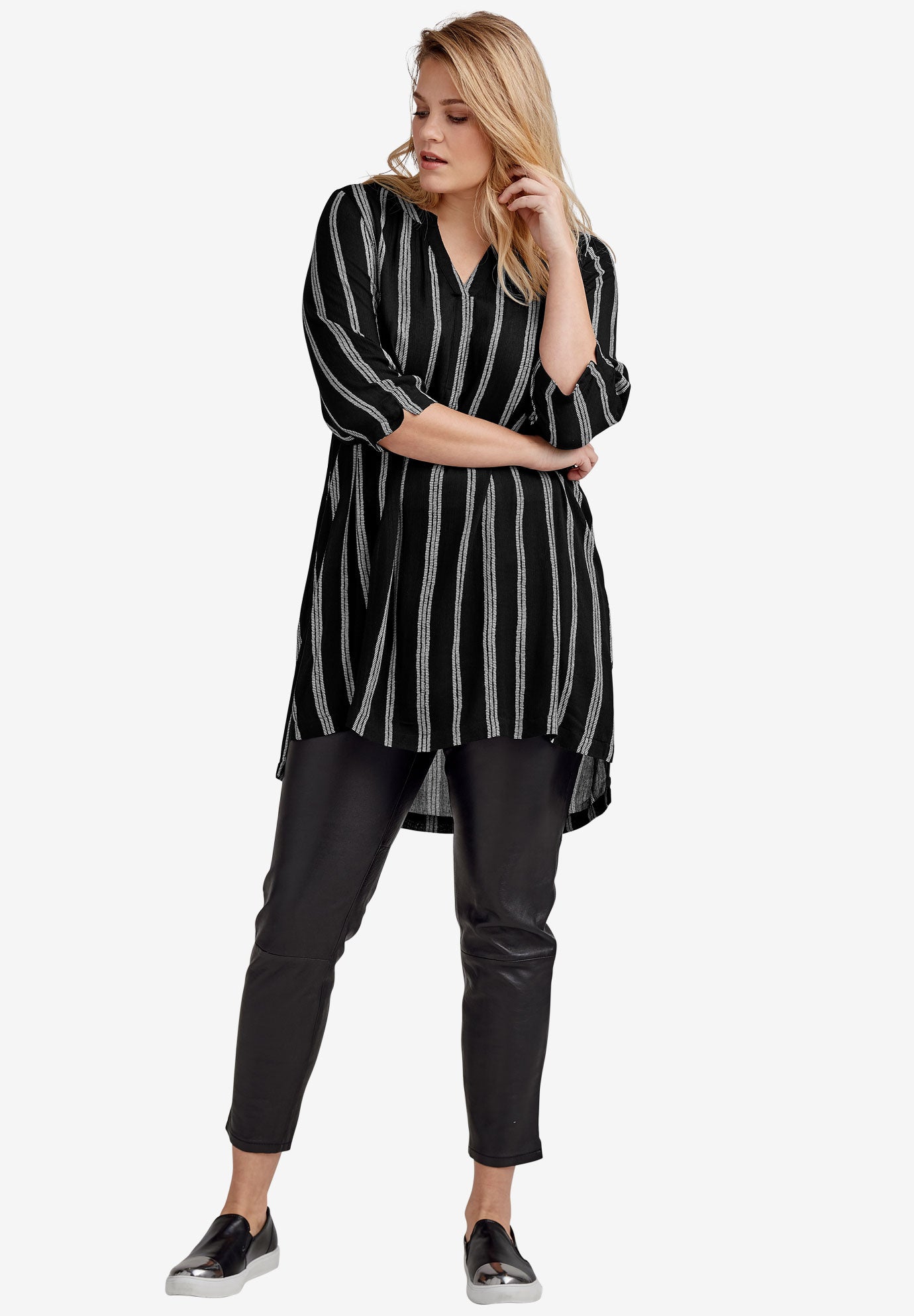 Notch Neck Crinkle Tunic image number 0
