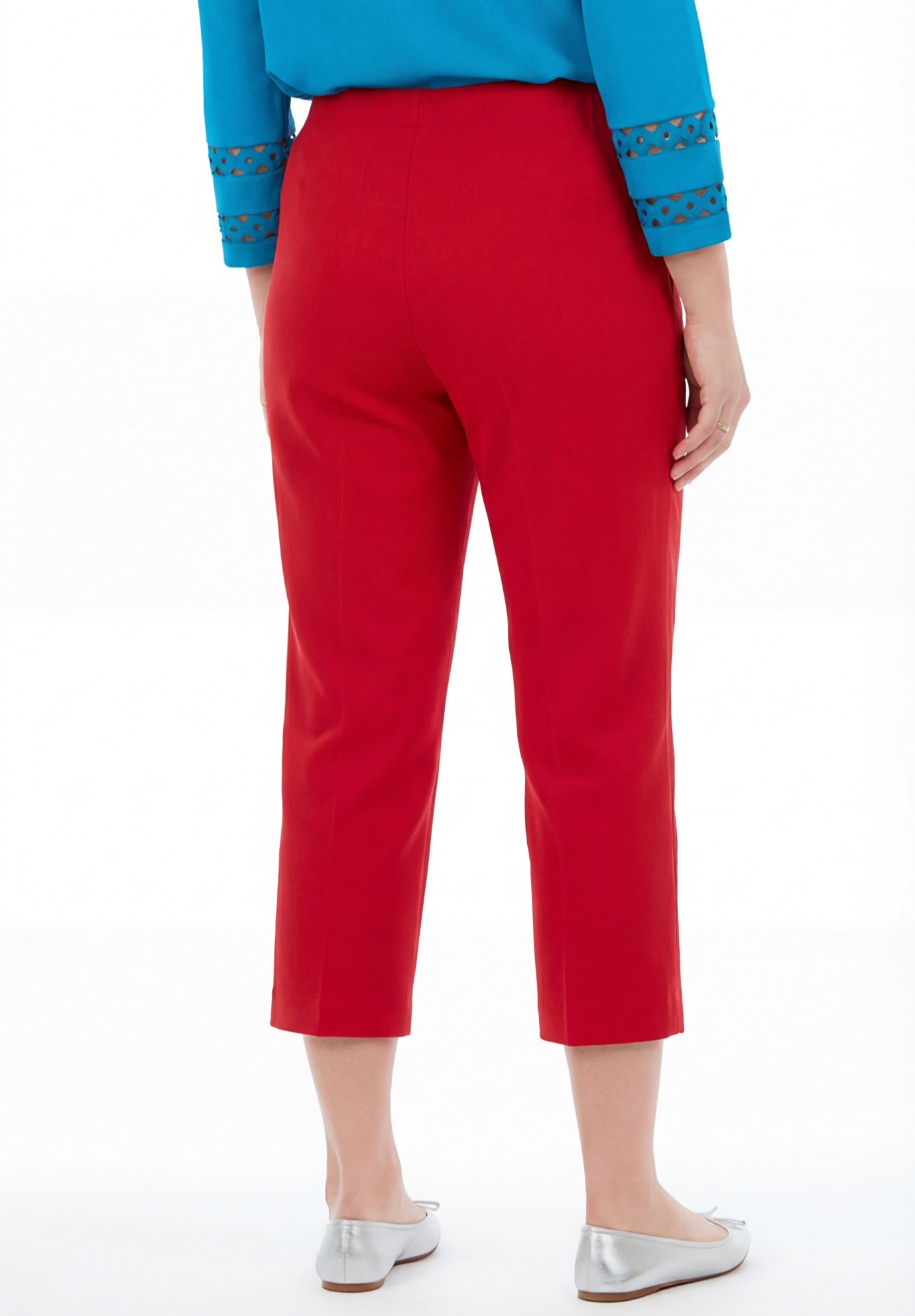 Suprema&reg; Crochet Trim Capri image number 1