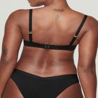 The Triangle - Micro image number null