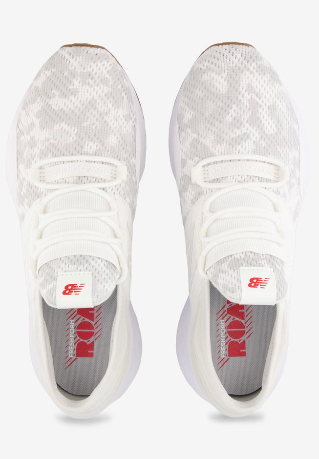 New Balance Fresh Foam Roav Sneakers image number 4