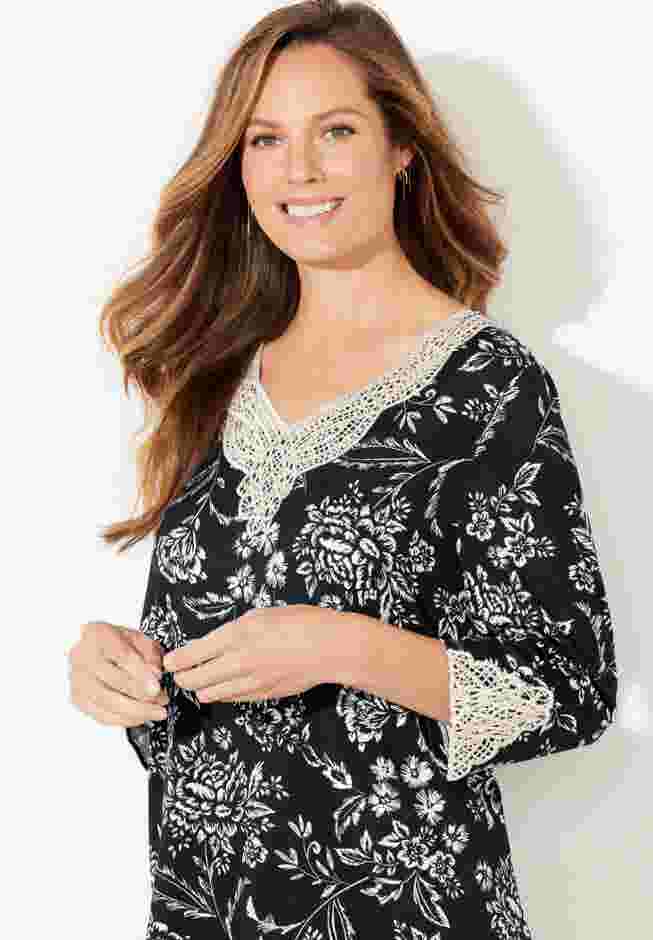 Black Applique Trimmed Tunic image number 3