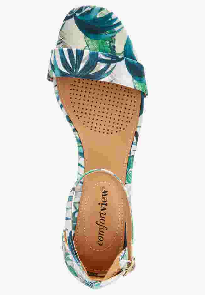 The Orly Sandal image number 4