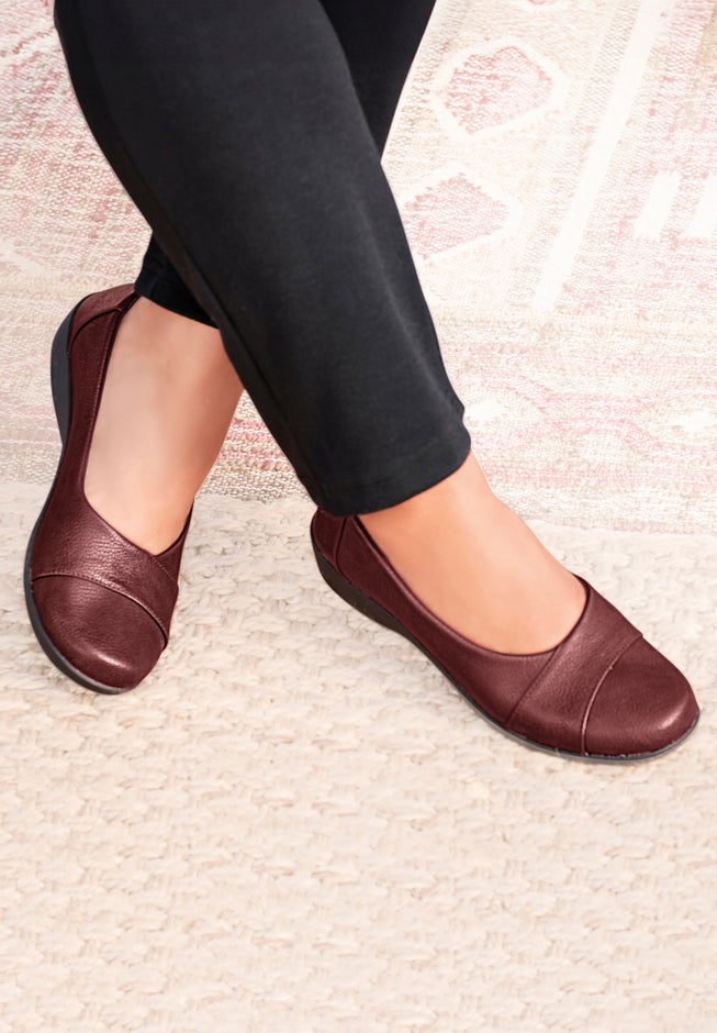 The Gab Faux Leather Slip On Flat image number 6
