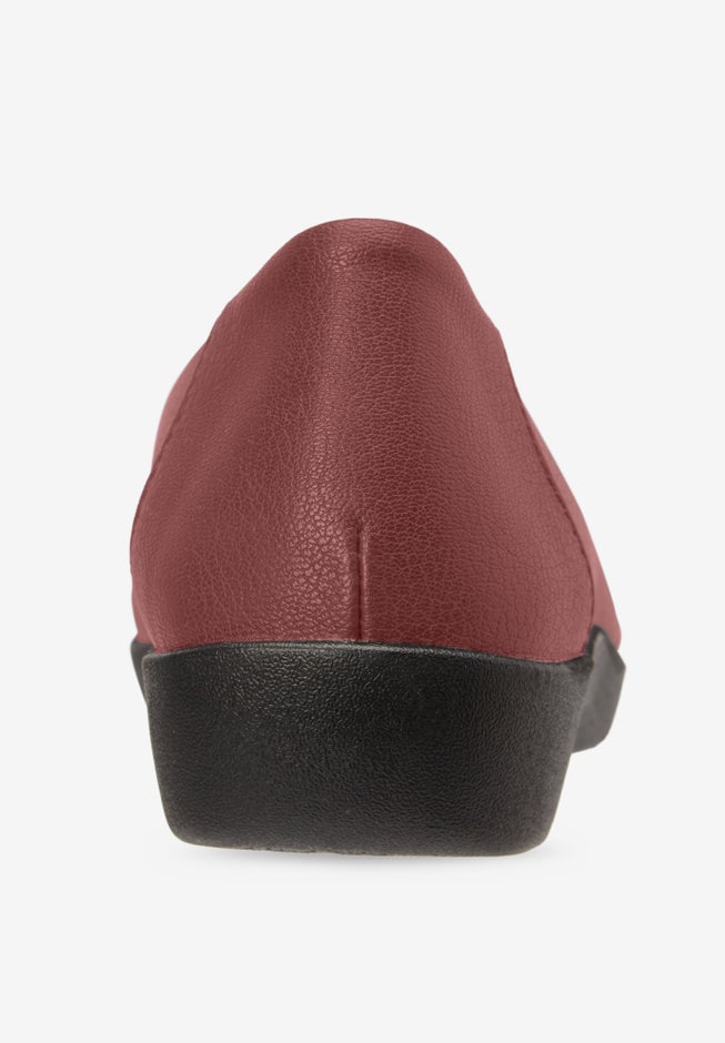 The Gab Faux Leather Slip On Flat image number 2