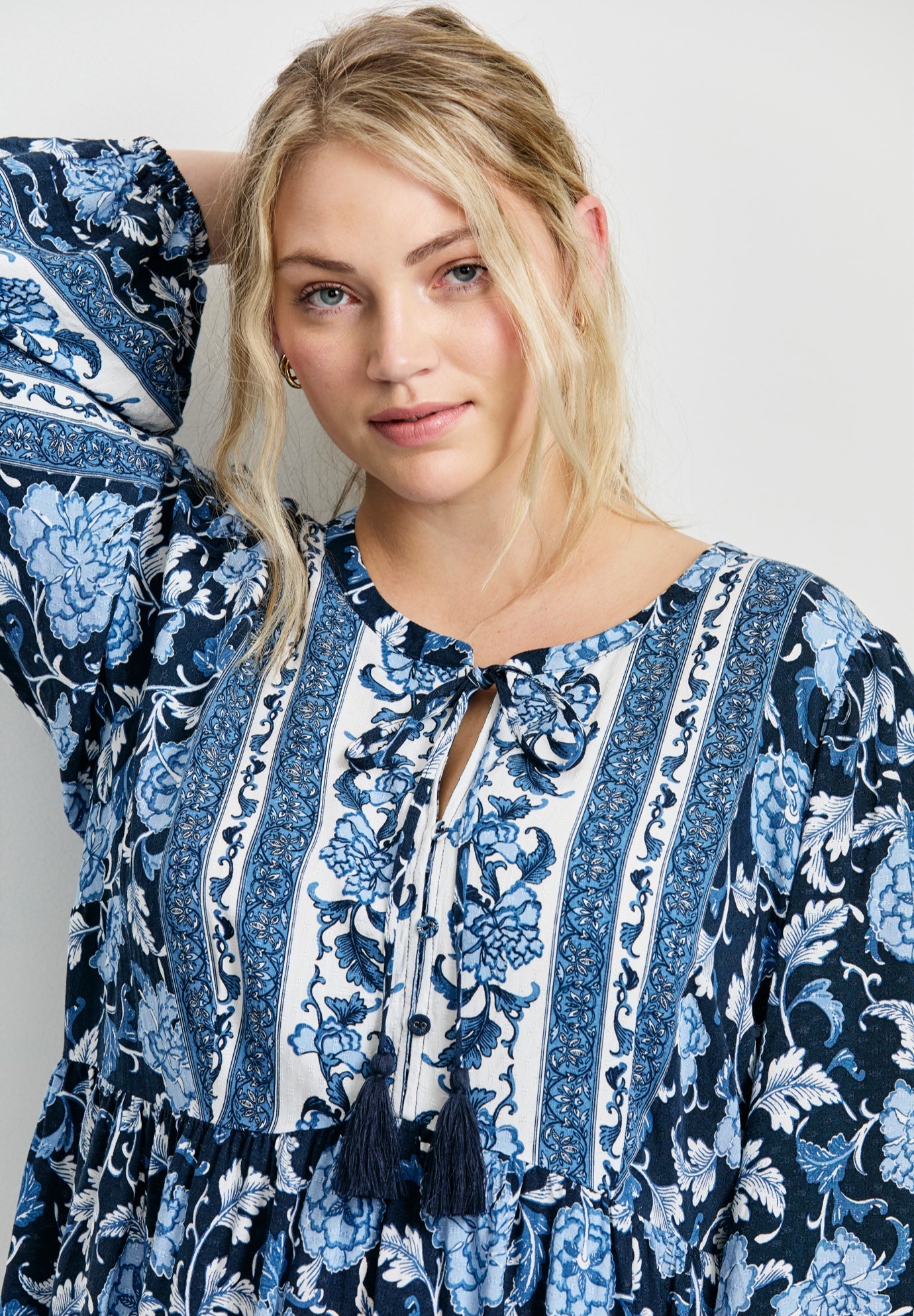 Livvy Boho Border Print Mini Dress image number 3