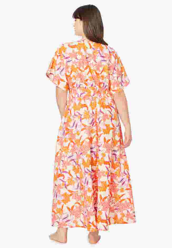 Kimono Lounger image number 1