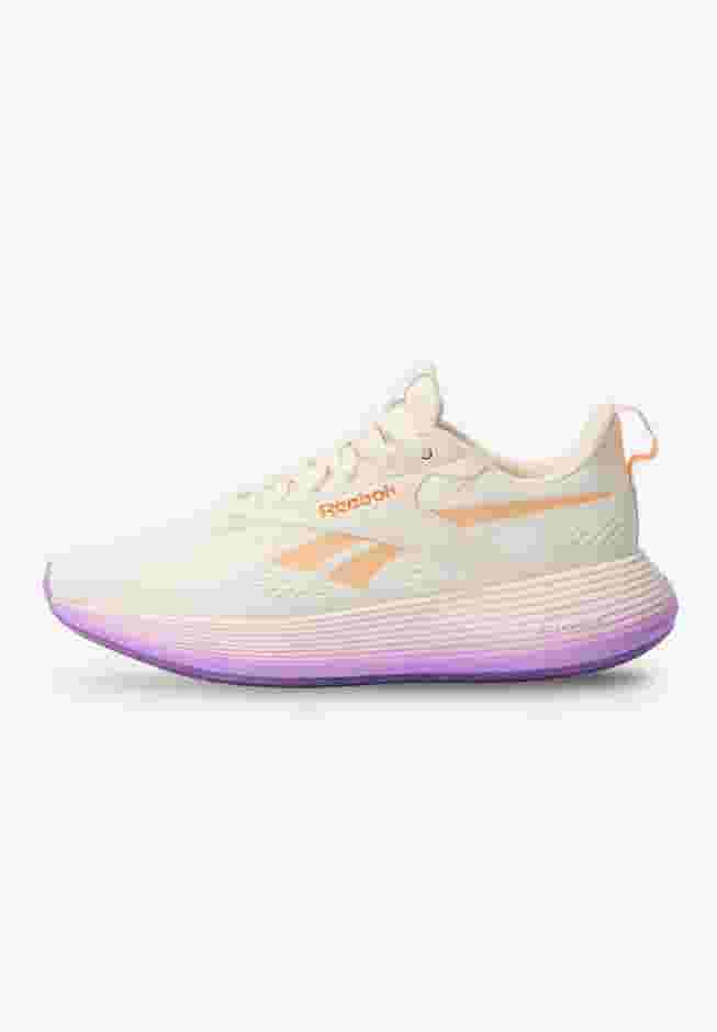 The DMX Comfort + Sneaker image number 3
