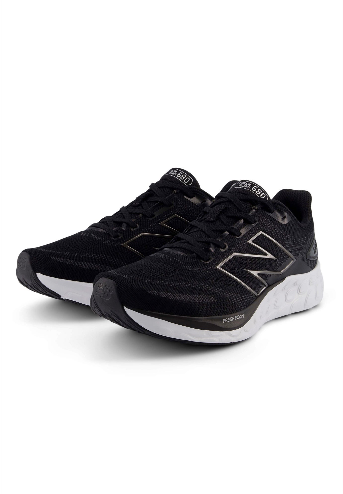 New Balance&reg; M680 V8 Shoe image number 2