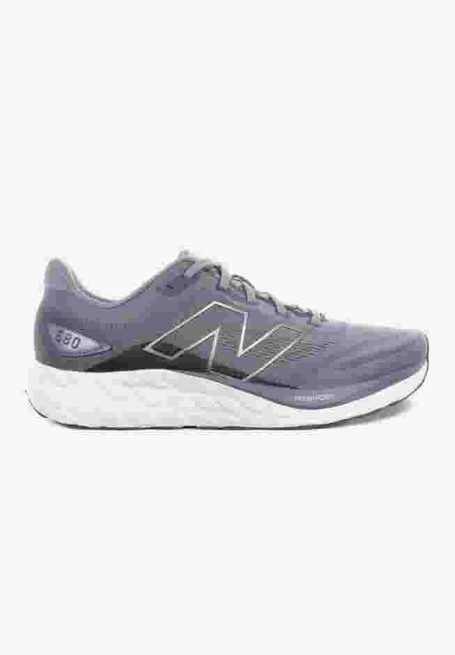 New Balance® M680 V8 Shoe image number 3