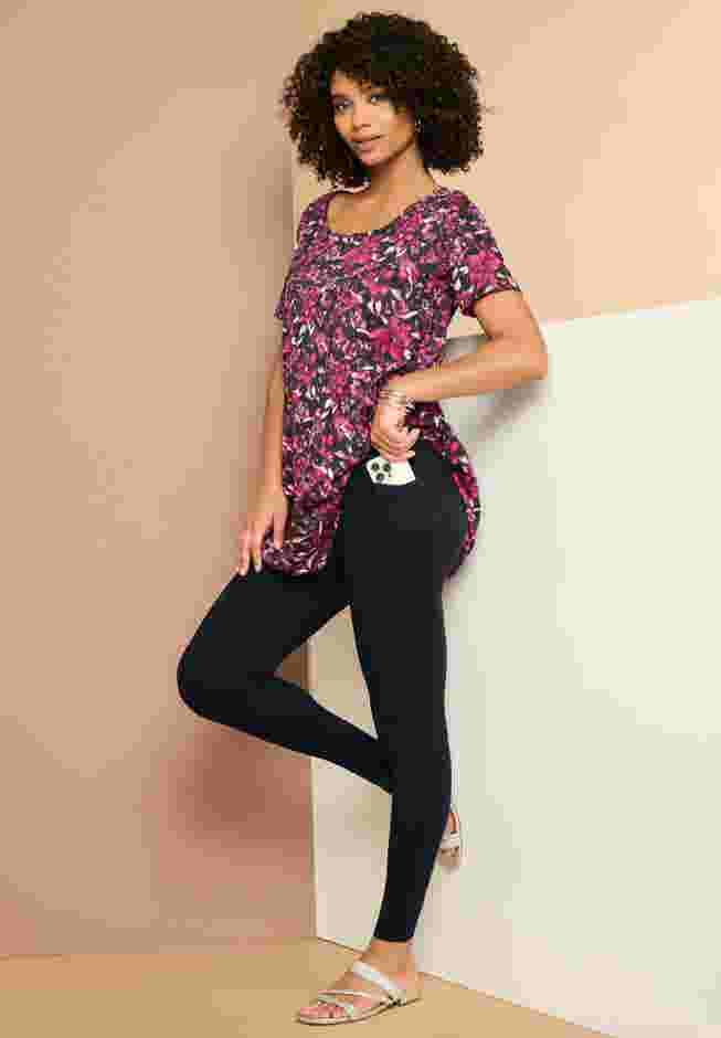 Side Pocket Essential Legging image number 0