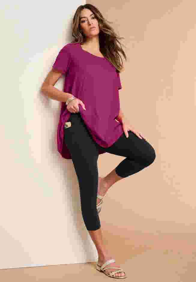 Side-Pocket Essential Capri Legging image number 0