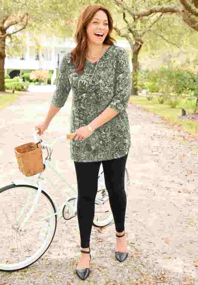 Easy Fit 3/4-Sleeve V-Neck Tunic image number 0
