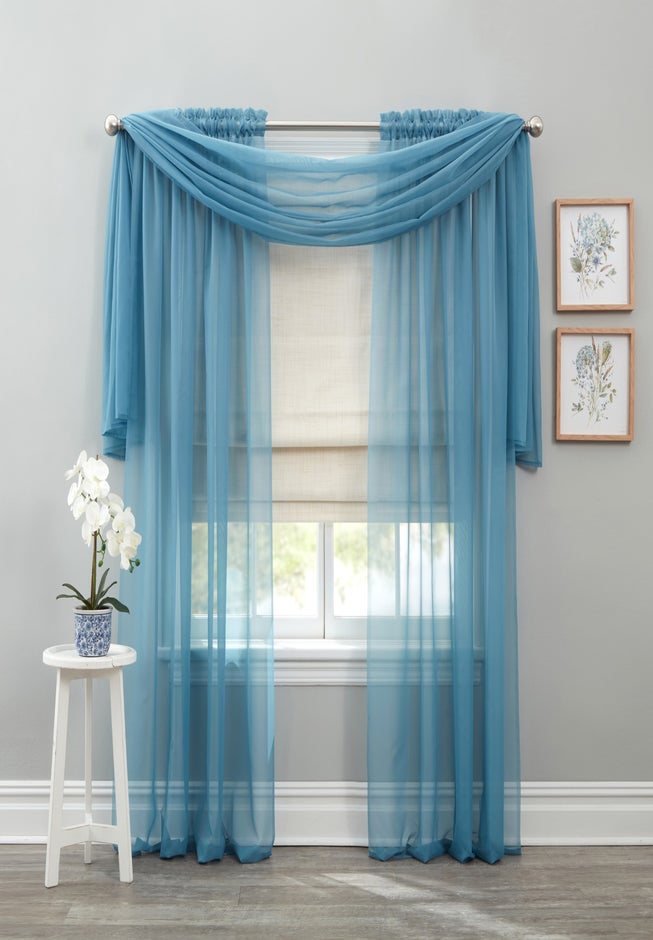 Sun Zero™ Somerton Textured 100% Blackout Cordless Roman Shade image number 2