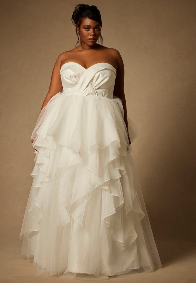 Bridal by ELOQUII Strapless Princess Gown With Full Pleated Skirt image number 3
