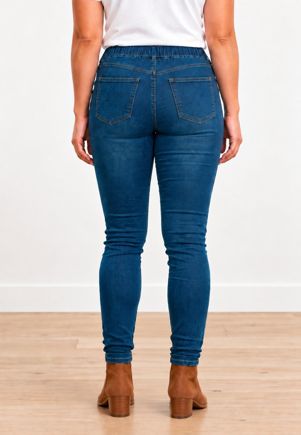 Mid-Rise Stretch Denim Pull-On 4 Pocket Jeggings image number 2