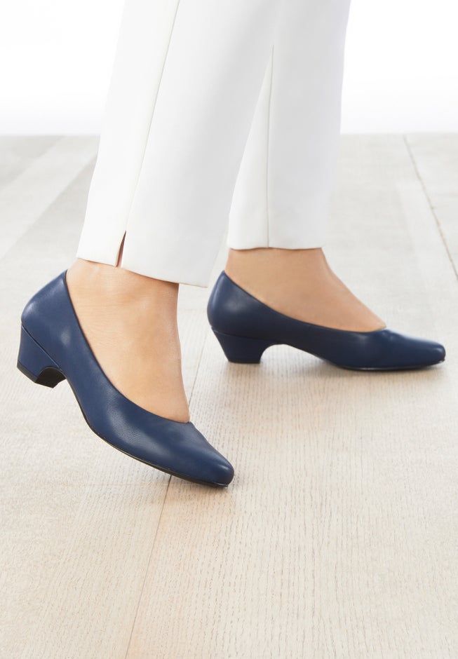 The Vida Slip On Pump image number 8