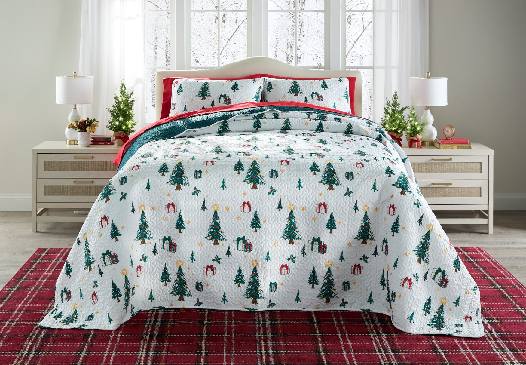 BH Studio Reversible Quilted Bedspread image number 0