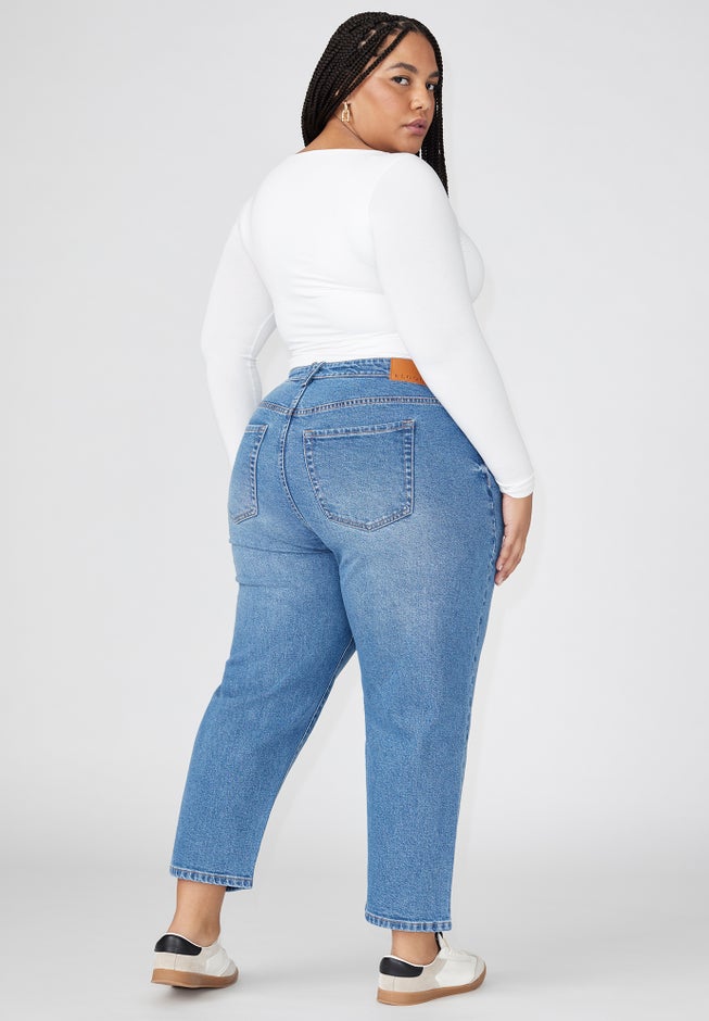 The Naomi Comfort Stretch Straight Leg Jean Crop image number 2