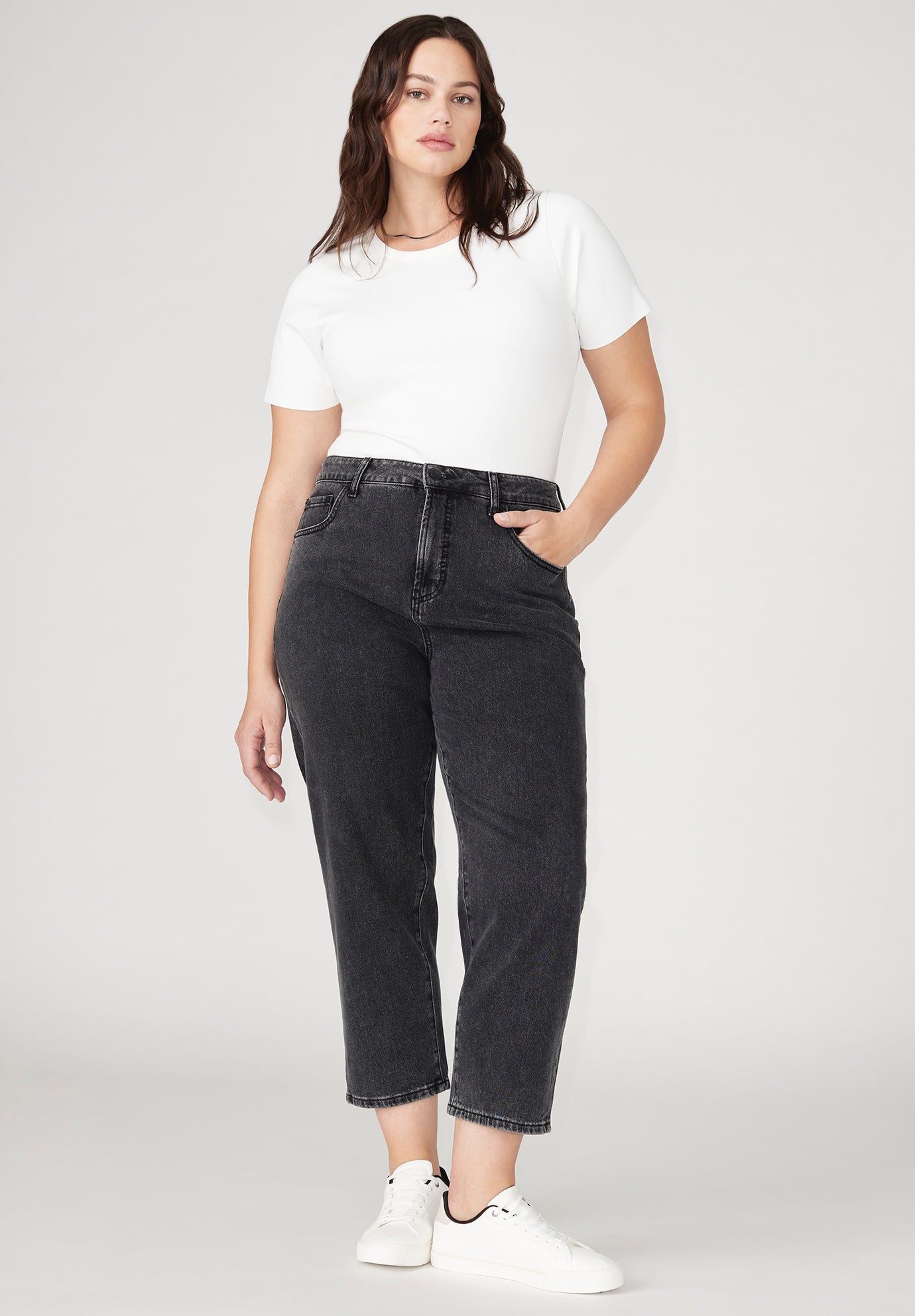 The Naomi Comfort Stretch Straight Leg Jean Crop image number 0