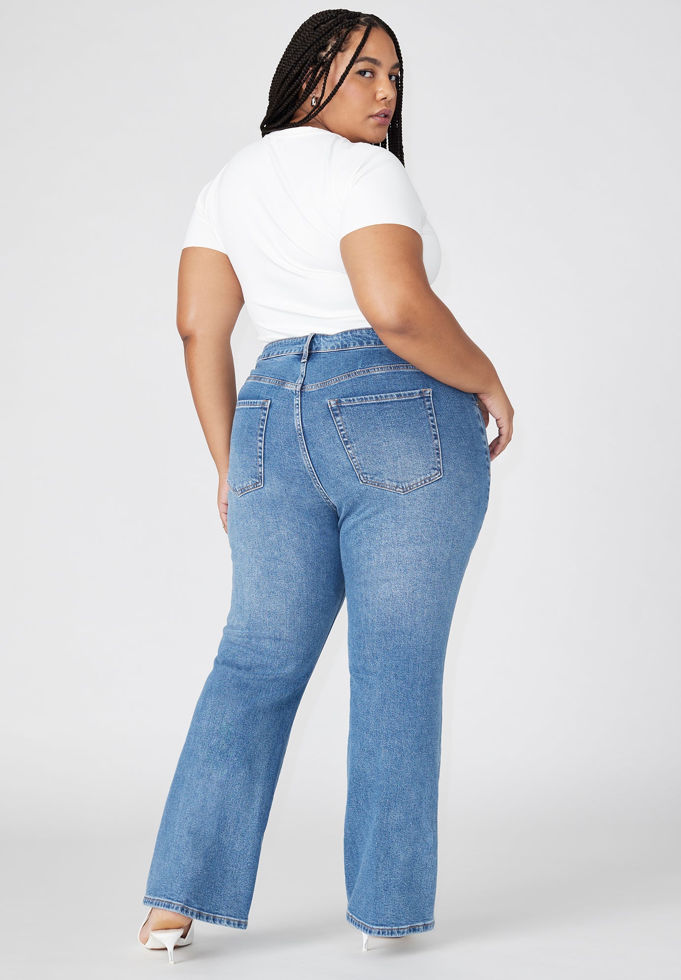 The Flare Leg Jean image number 2