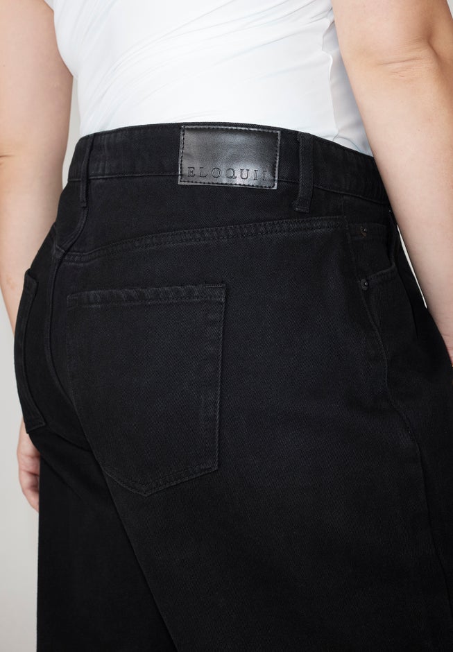 The Loose Fit Jean image number 4