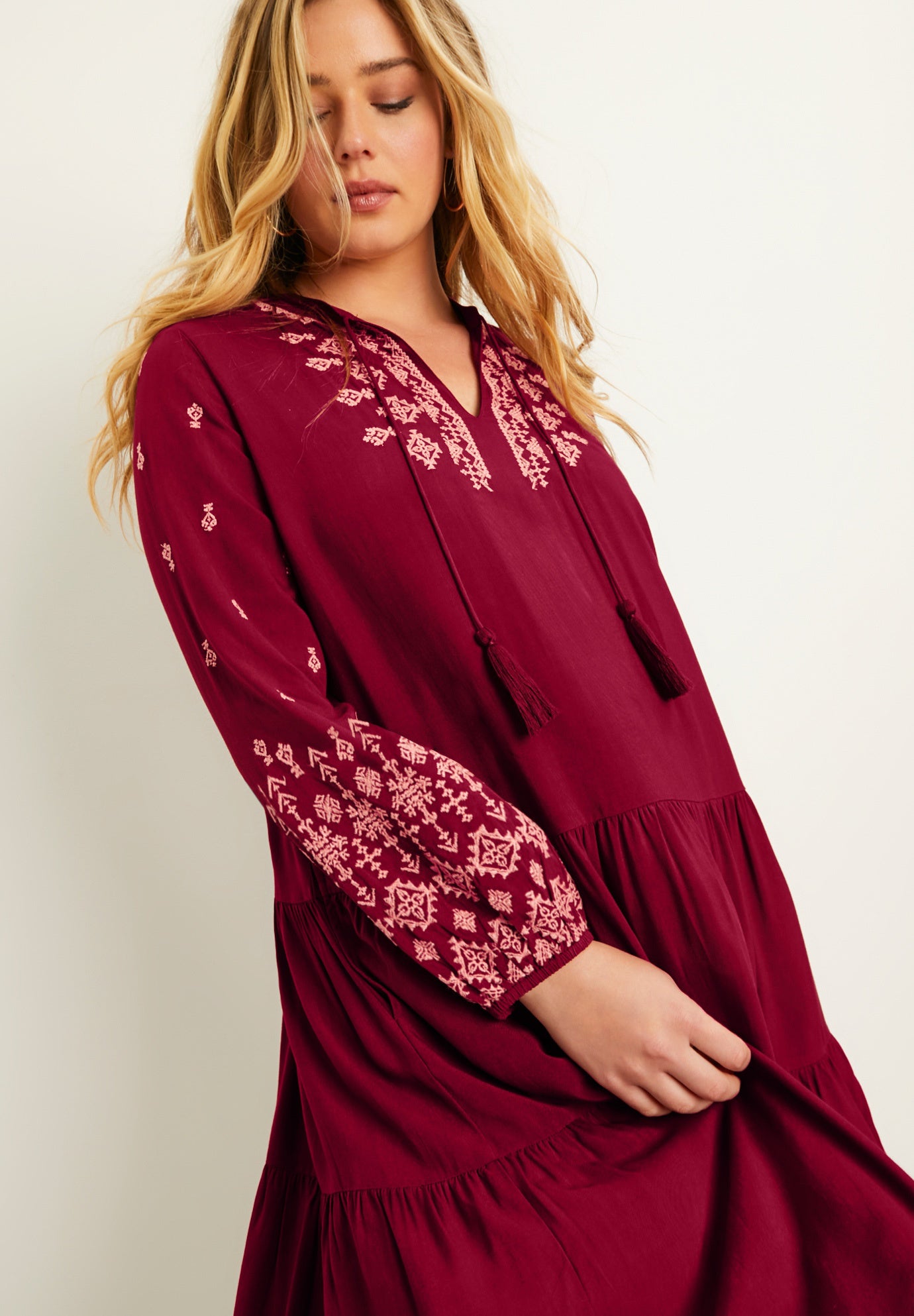 Coraline Embroidered Peasant Dress image number 3