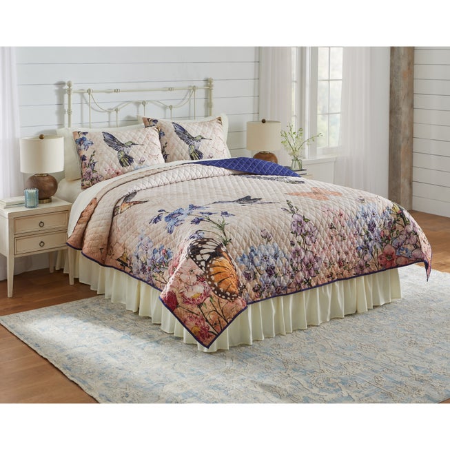 Fluttering Splendor Quilt image number 0