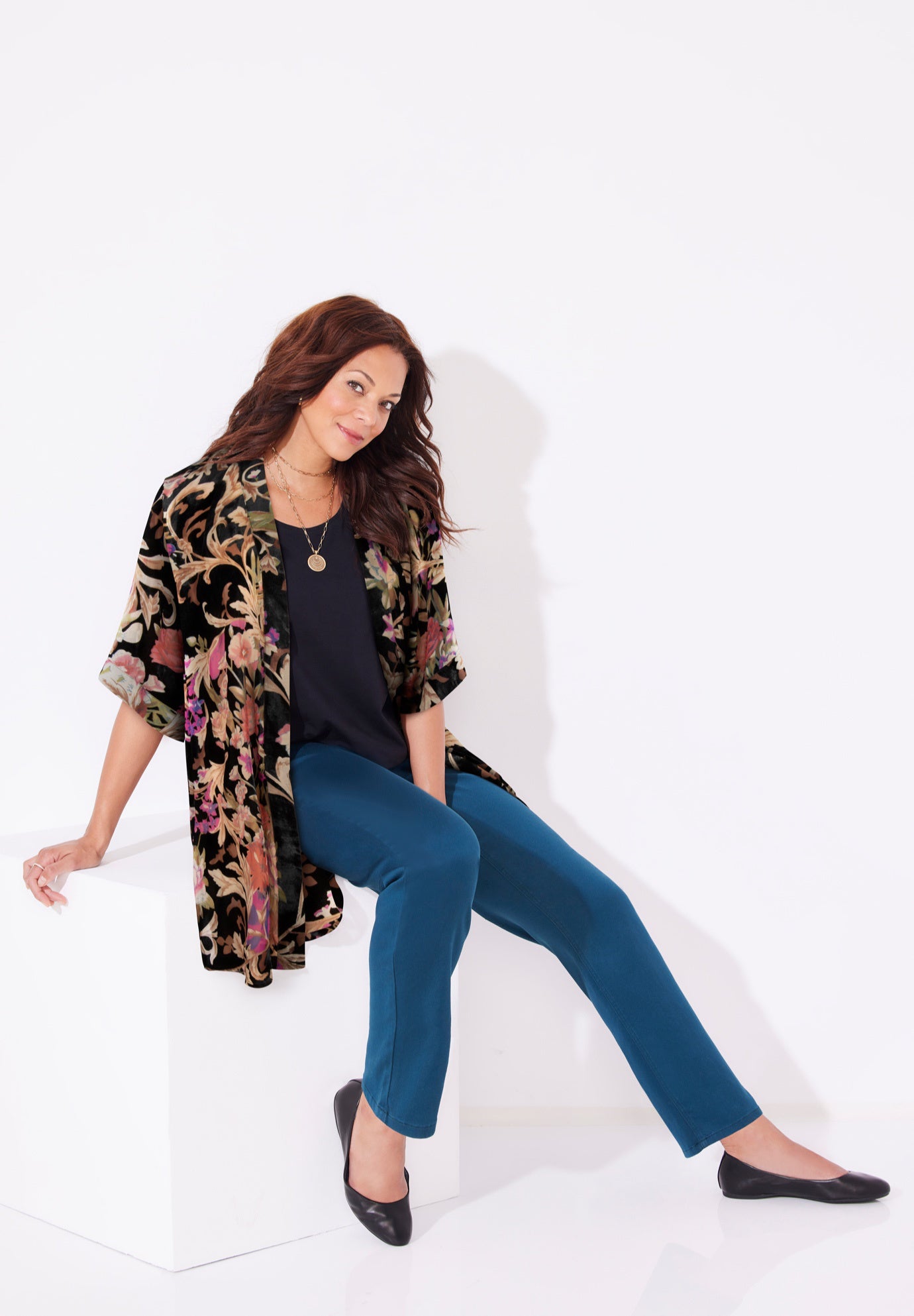 In-Vogue Velvet Kimono image number 6