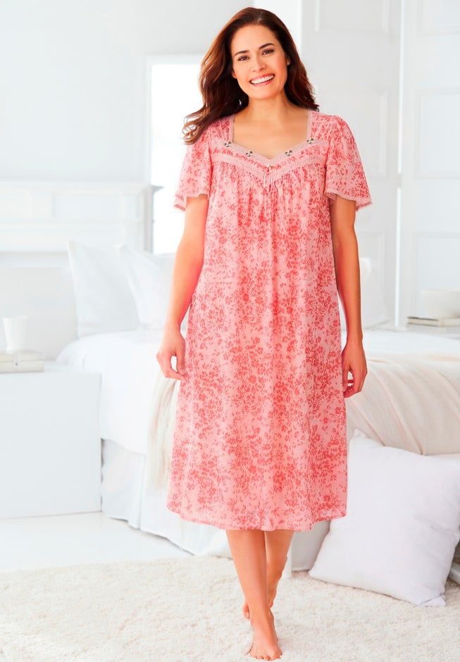 Short Silky Lace-Trim Gown image number 5