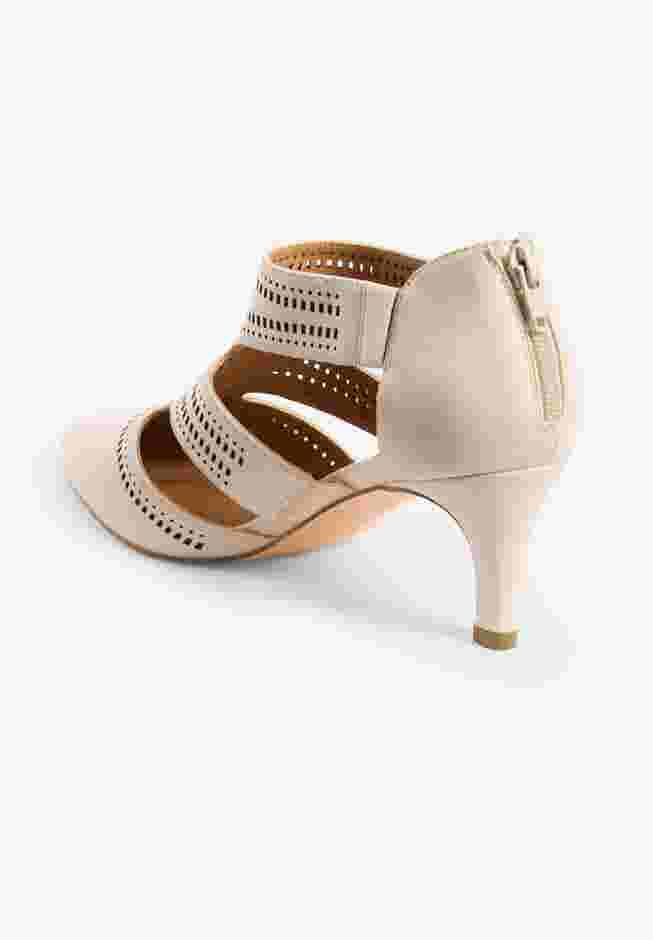 The Gia Shootie  image number 1