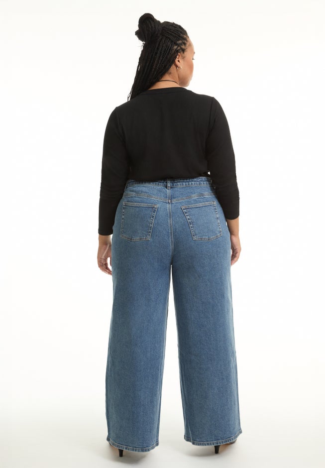 Curvie-Fit High-Rise Jeans image number null