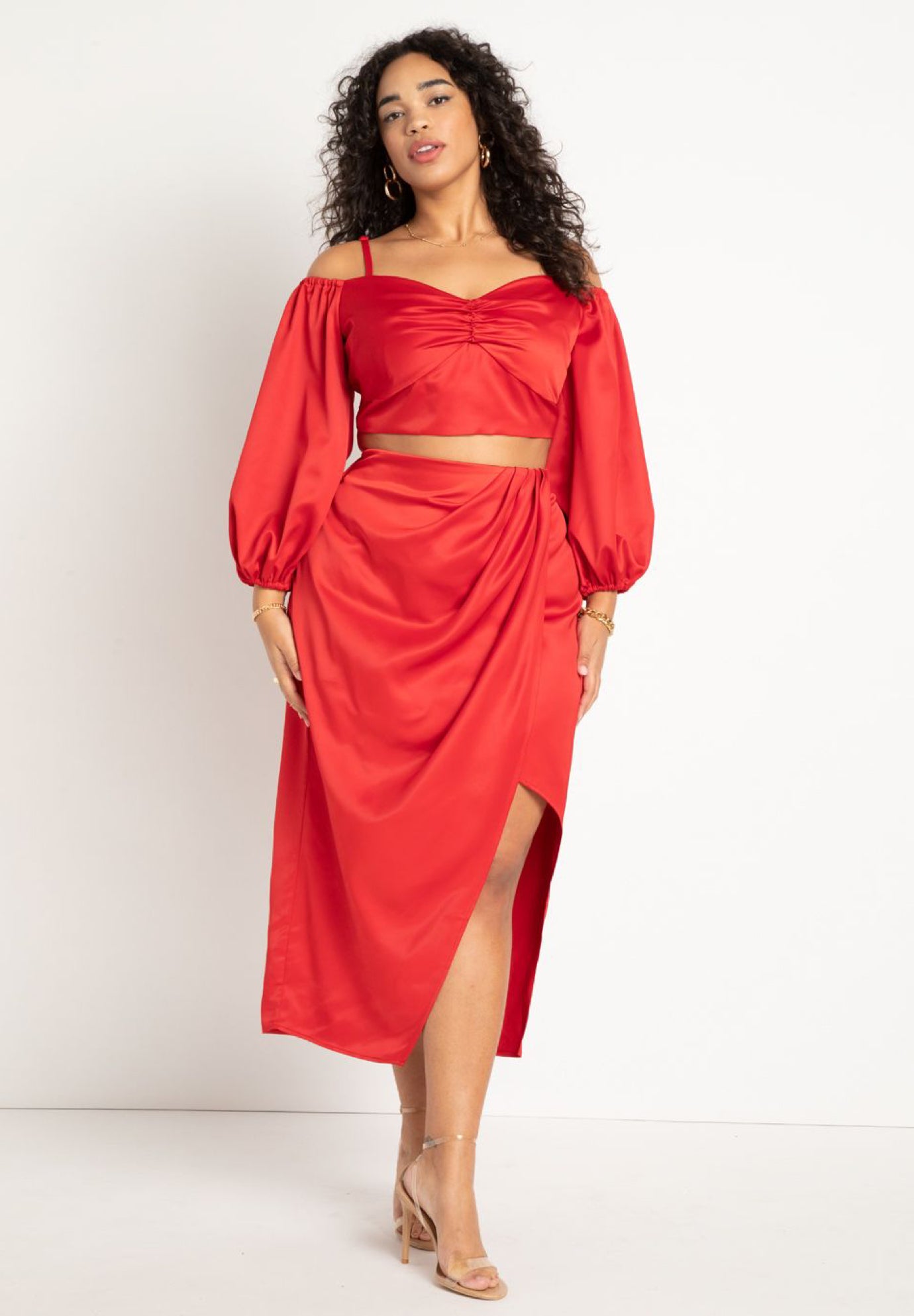 Sweetheart Neckline Cropped Satin Blouse image number 2