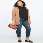 Classic Fit Peach Lift Distressed Skinny Jean image number null