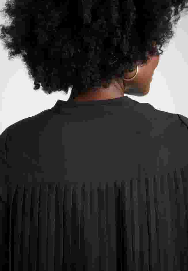 Pleated Back Georgette Tunic image number 3