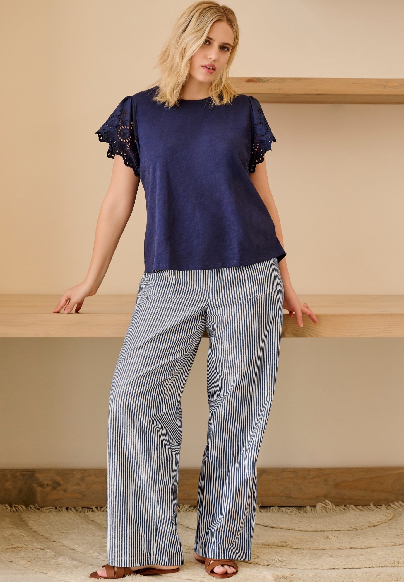 Linen-Blend Elastic Waist Drawstring Relaxed Pant image number 0