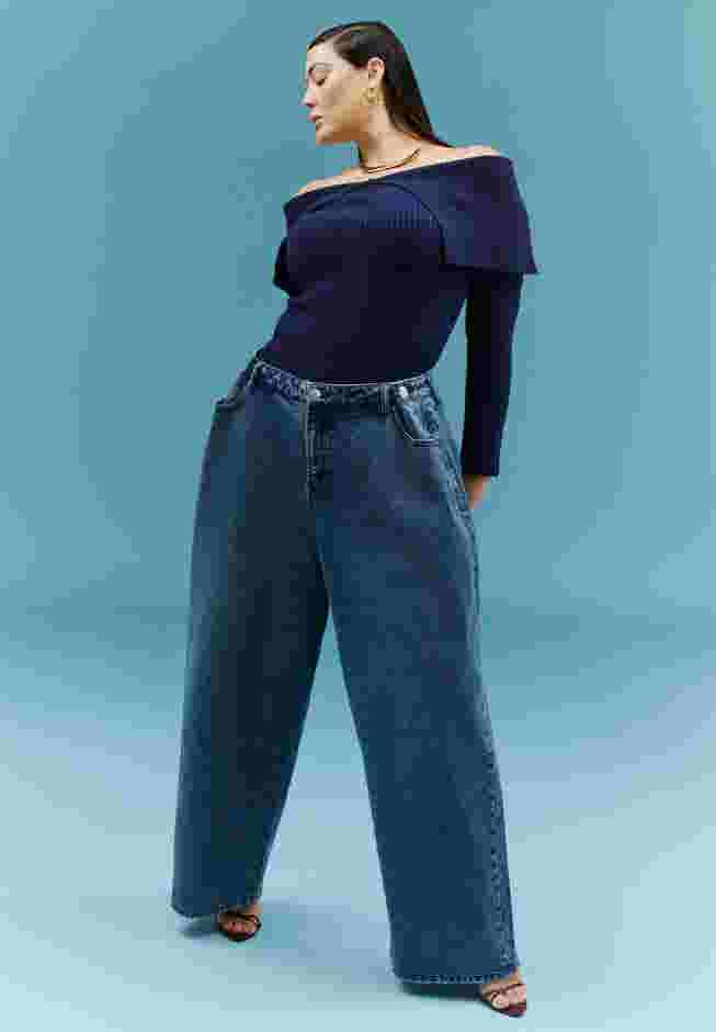 Slouchy Jean With Waistband Detail image number 0