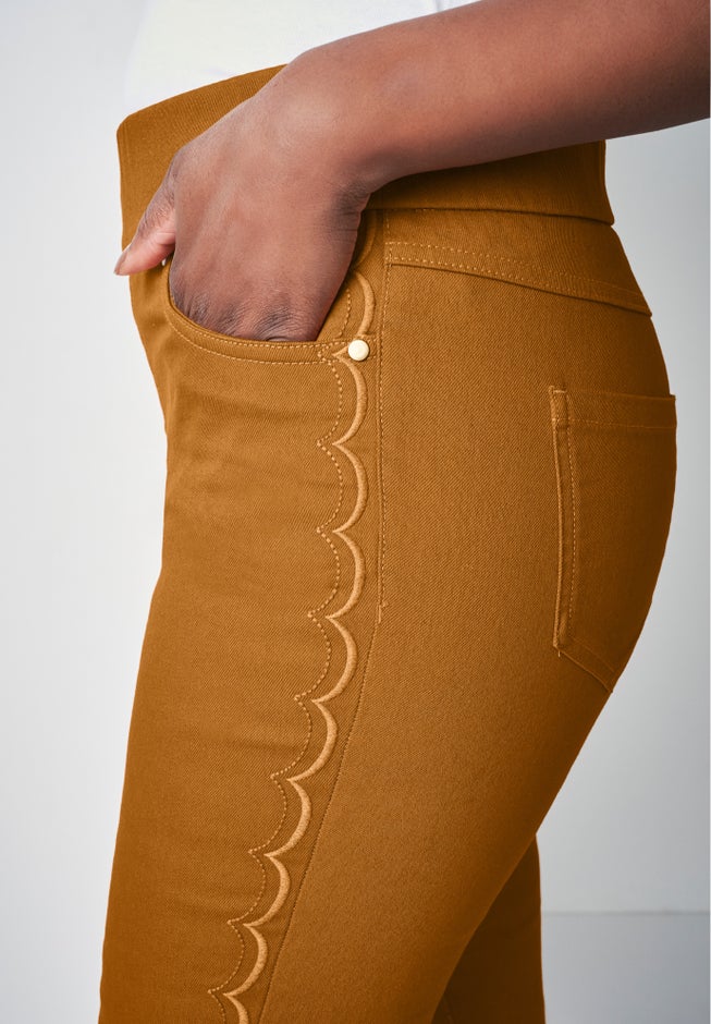 Comfort Waist Scalloped Ankle Jean image number 1