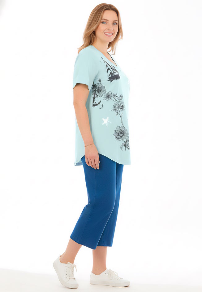 Two-Piece V-Neck Tunic & Capri Set image number 2