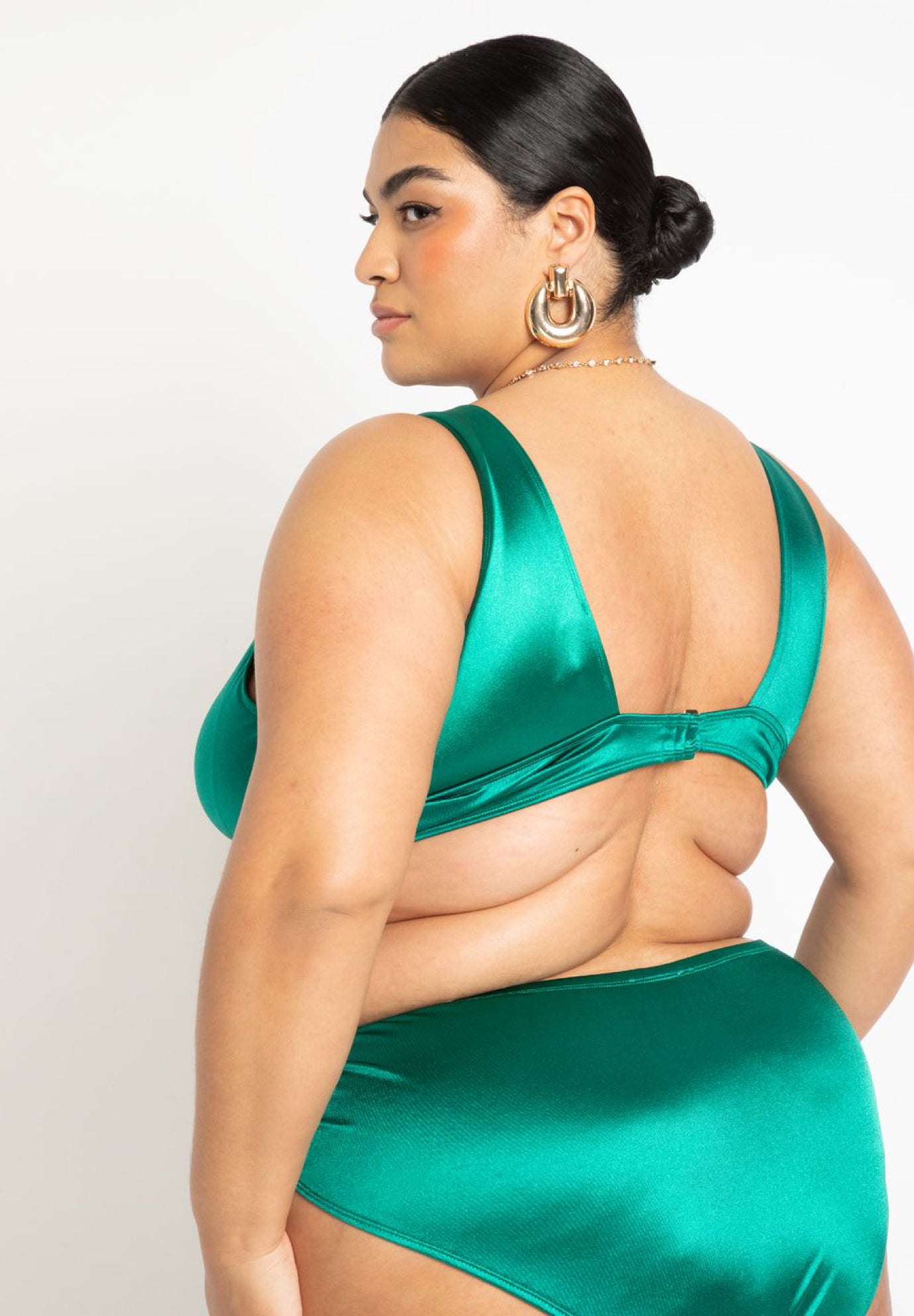 Gabi Fresh Swim x ELOQUII V-Neck Bikini Top with Ring Detail image number 2