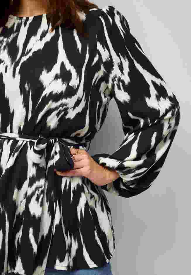 Blouson Sleeve Belted Tunic image number 2
