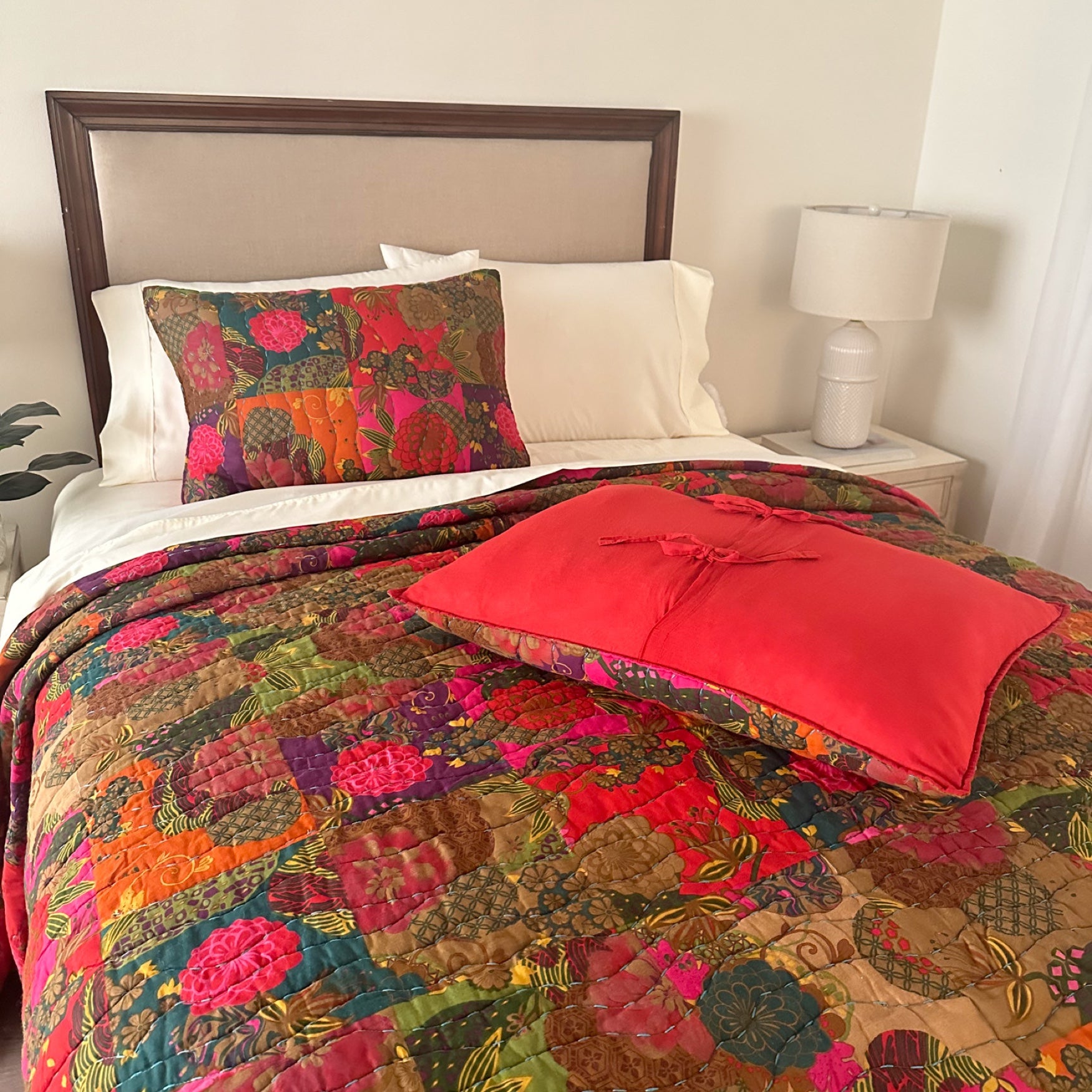 Floral Quilted Bedspread image number 1