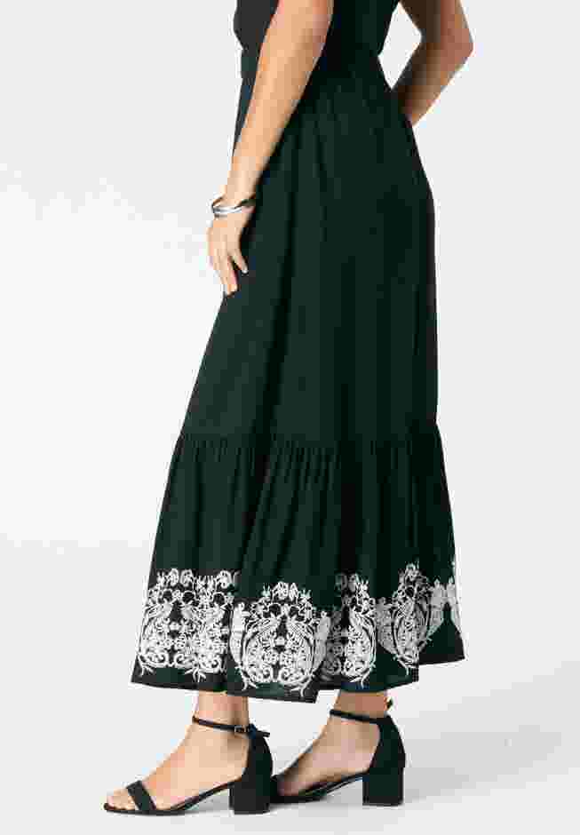 Plus Size Lace-Trim Pull-On Skirt image number 3