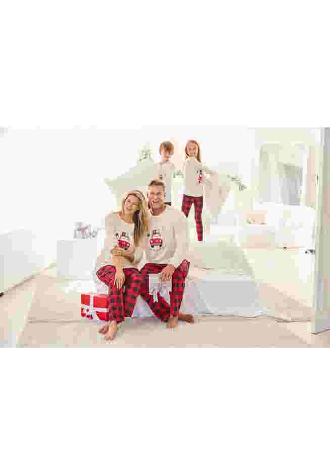 Dreams & Co.® Men’s Pajama Set image number 2