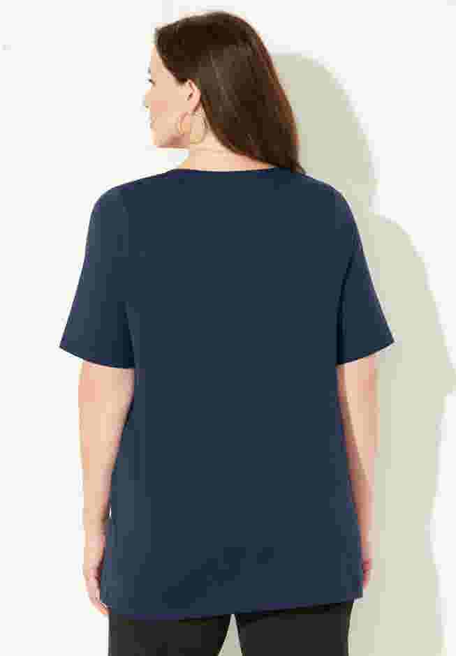 Suprema® Pintuck Tee image number 1